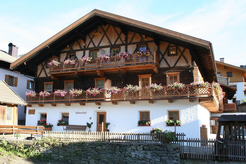 Valtnerhof Apartment San Candido Exterior photo